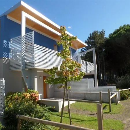 New And Bright Ground-floor Flat Near The Sea