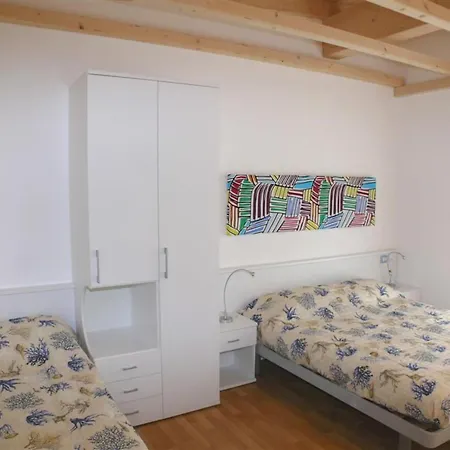 New And Bright Ground-floor Flat Near The Sea *