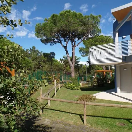 New And Bright Ground-floor Flat Near The Sea Apartment